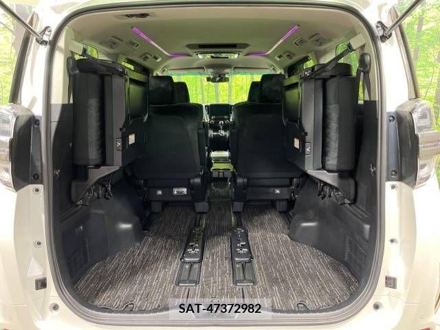 Toyota VELLFIRE 2019-02 210210-11