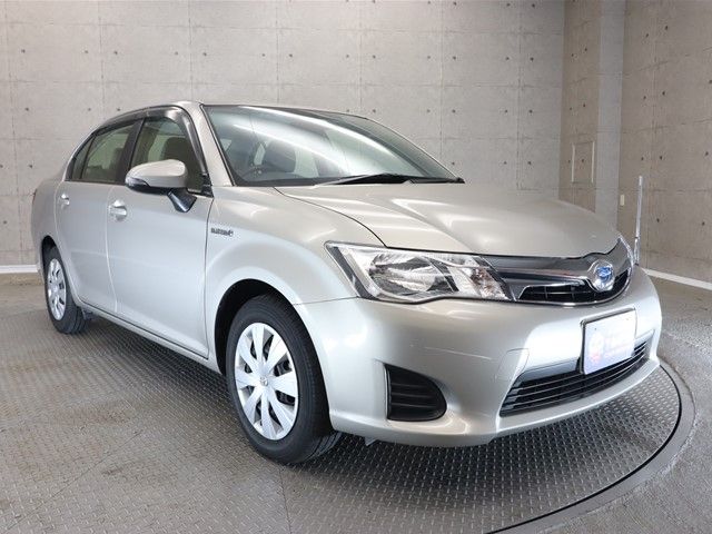 Toyota COROLLA AXIO 2013-11 181009-21