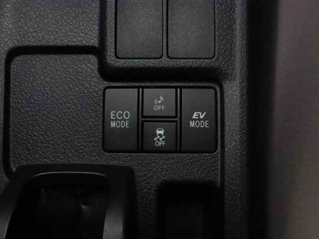 Toyota COROLLA AXIO 2013-11 181009-18