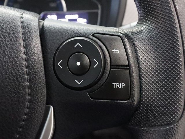 Toyota COROLLA AXIO 2013-11 181009-9