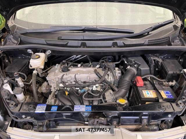 Toyota VOXY 2013-08 236692-18