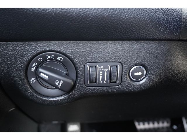 Dodge CHALLENGER  8086-22