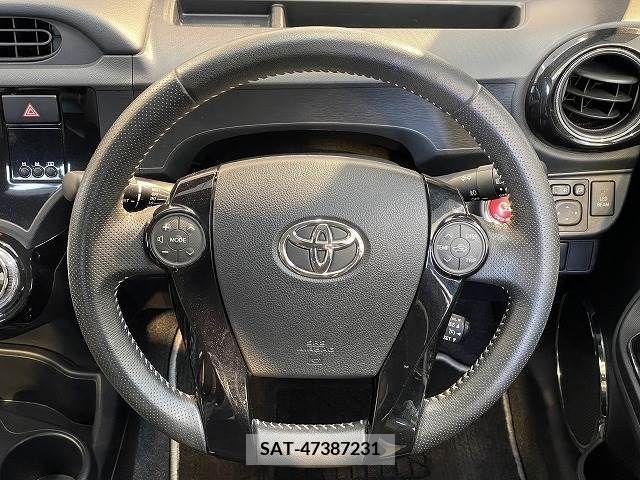 Toyota AQUA 2015-07 235944-12