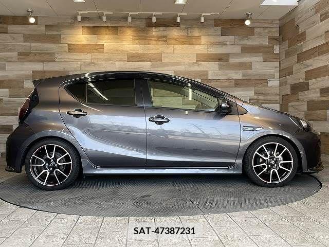 Toyota AQUA 2015-07 235944-17
