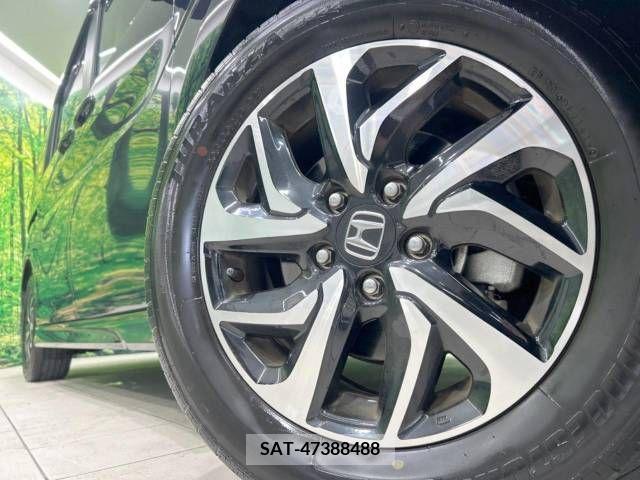 Honda e 2019-06 380399-13