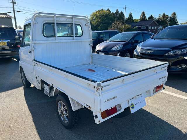 Mitsubishi MINICAB TRUCK 2000-01 26982-5
