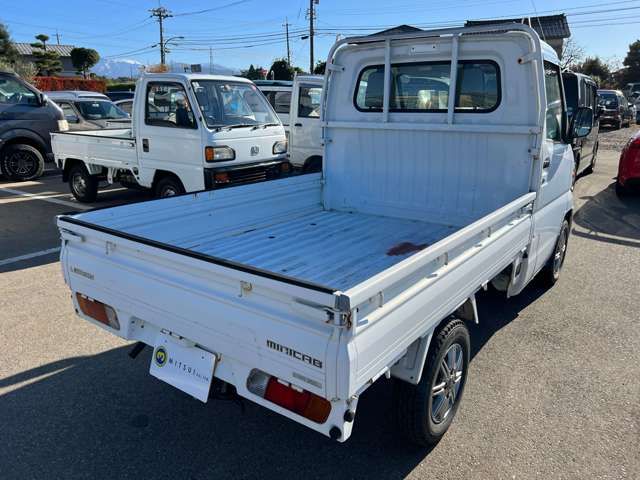 Mitsubishi MINICAB TRUCK 2000-01 26982-7