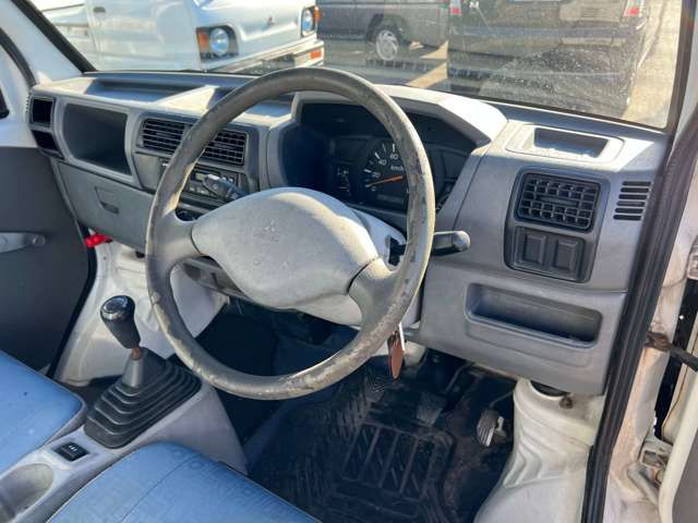 Mitsubishi MINICAB TRUCK 2000-01 26982-16