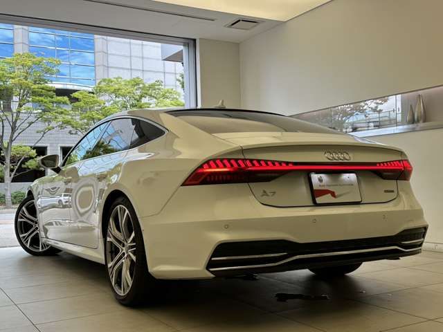 Audi A7 2018-11 26787-5