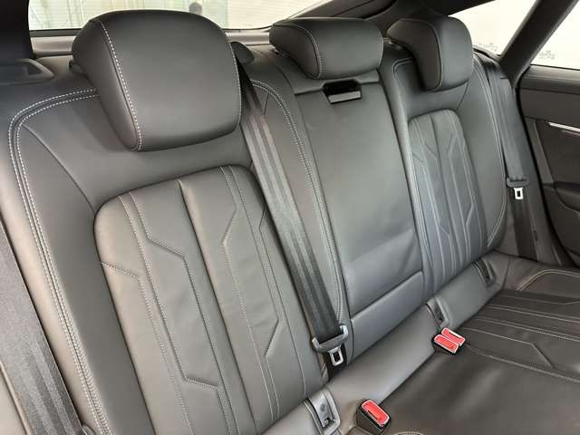 Audi A7 2018-11 26787-15