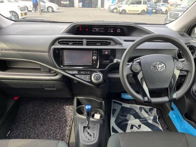 Toyota AQUA 2017-01 16242-1