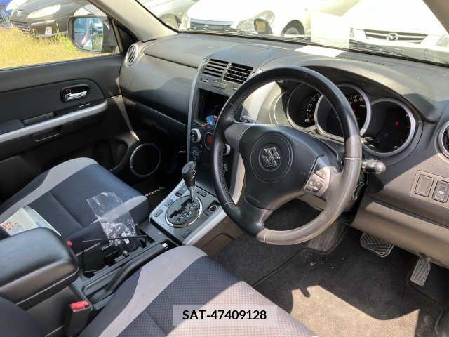 Suzuki ESCUDO 2009-01 268509-1