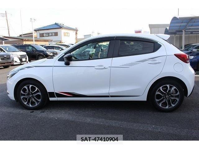 Mazda DEMIO 2015-08 211836-8