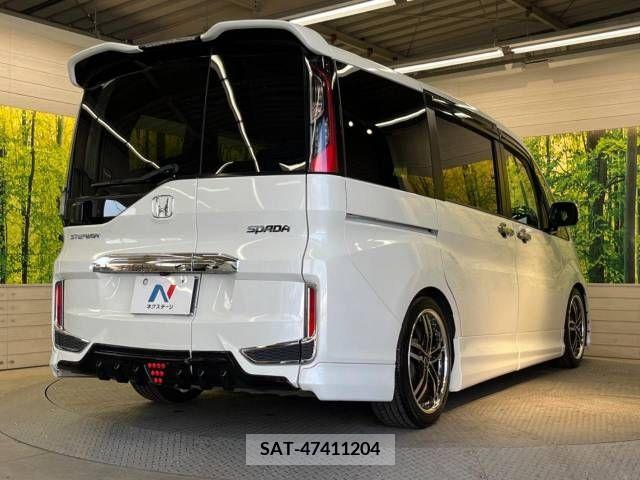 Honda e 2016-08 383085-18