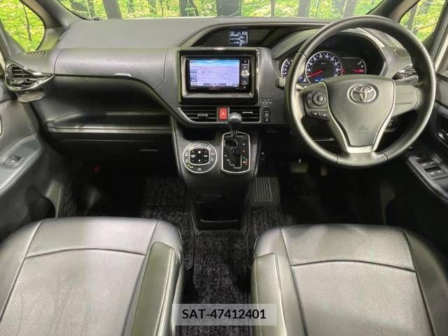 Toyota VOXY 2015-06 288944-1