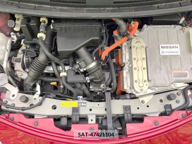 Nissan NOTE 2017-01 305343-18