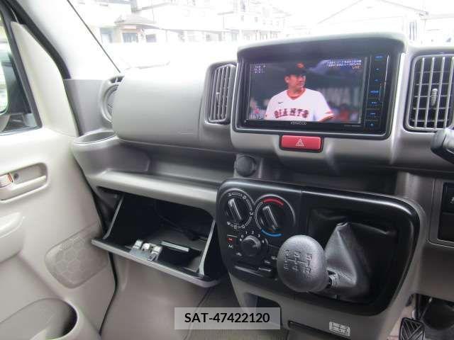 Suzuki EVERY 2019-04 381857-17