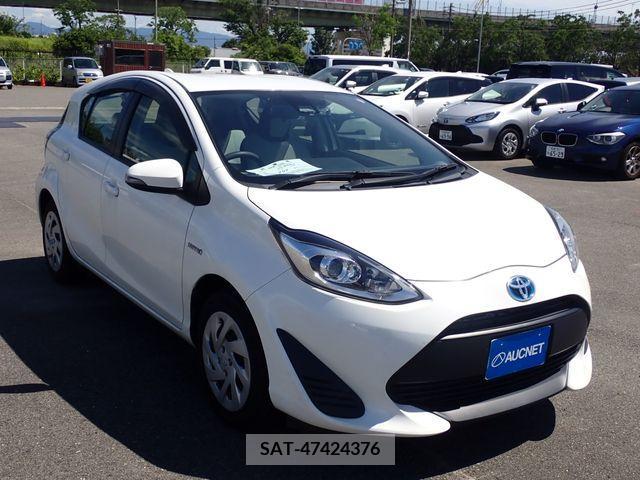 Toyota AQUA 2018-07 336434-3