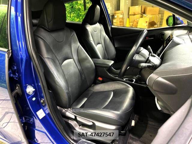 Toyota PRIUS 2018-02 330530-12
