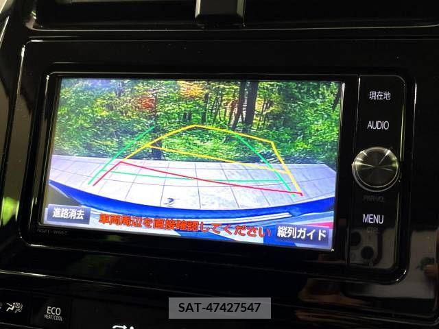 Toyota PRIUS 2018-02 330530-4