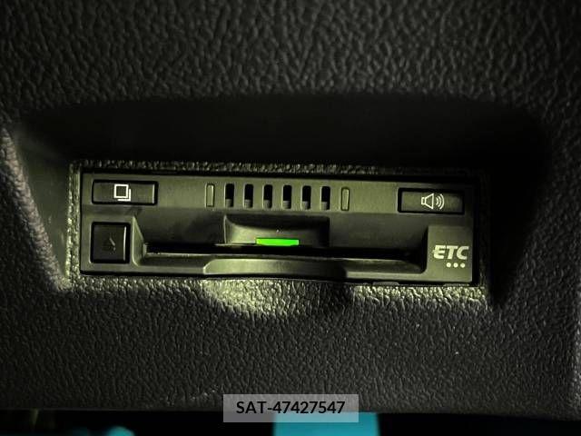 Toyota PRIUS 2018-02 330530-8