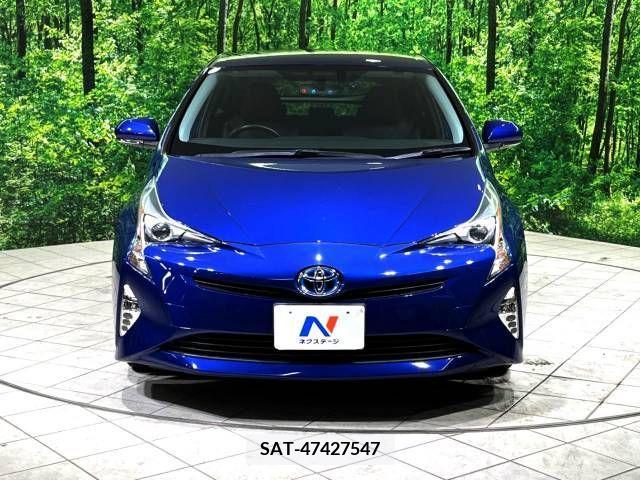 Toyota PRIUS 2018-02 330530-15