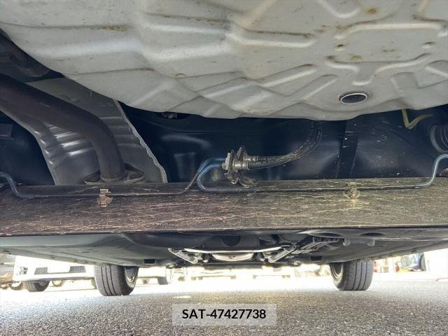 Nissan CUBE 2012-02 358396-19
