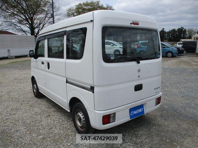 Suzuki EVERY 2018-02 242170-2