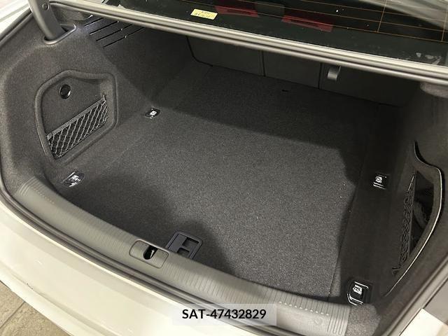 Audi A4 2021-03 293652-16