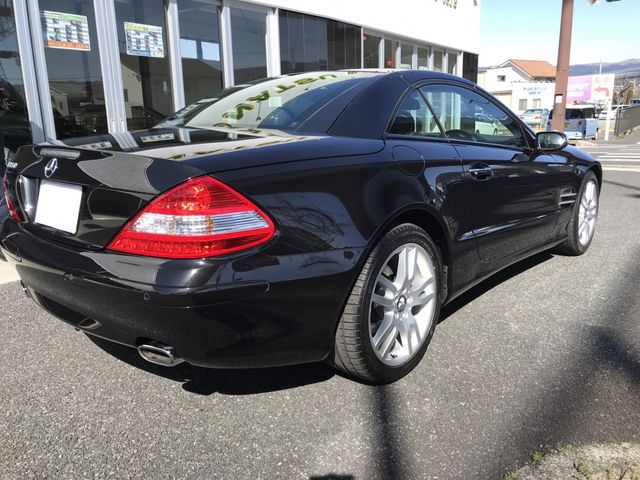 Mercedes Benz SL-CLASS 2008-01 1312-3
