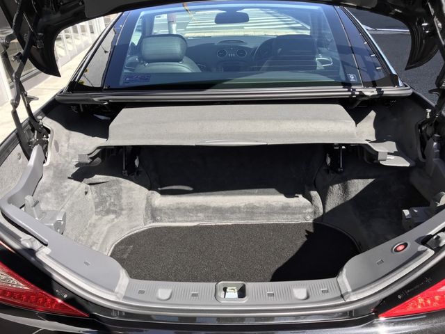 Mercedes Benz SL-CLASS 2008-01 1312-7