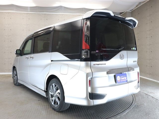 Honda e 2015-09 28695-24