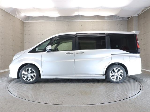 Honda e 2015-09 28695-25