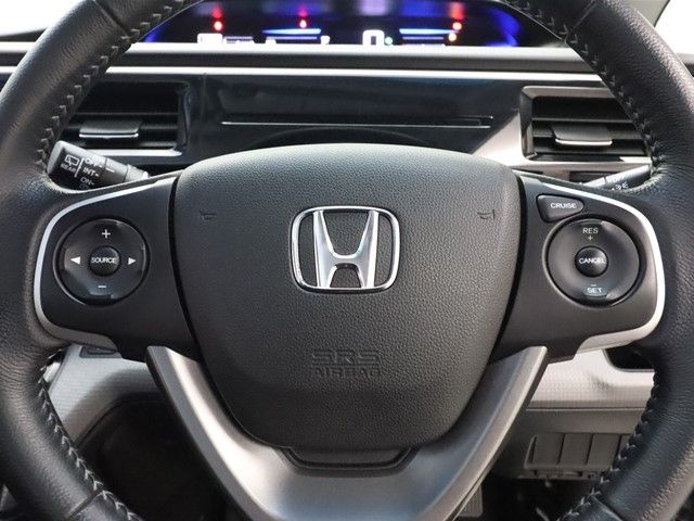Honda e 2015-09 28695-11