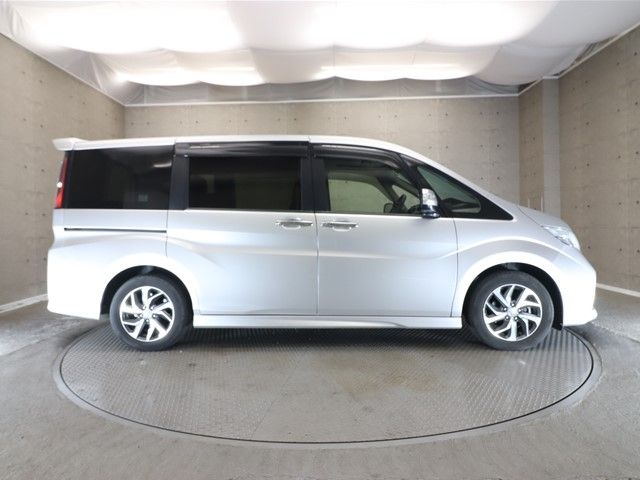 Honda e 2015-09 28695-22