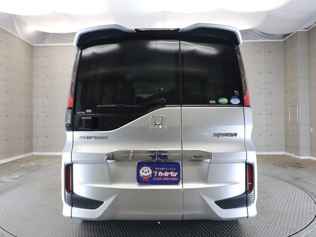 Honda e 2015-09 28695-23
