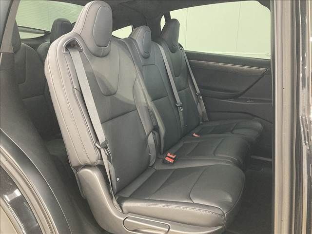 Tesla MODEL X 2018-01 12217-11
