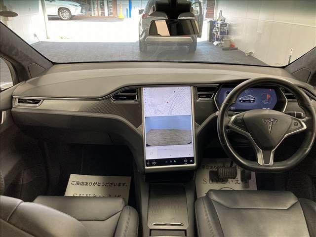 Tesla MODEL X 2018-01 12217-1