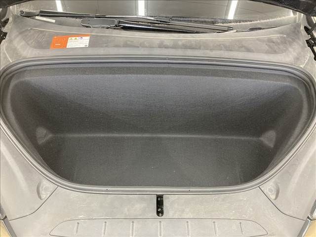Tesla MODEL X 2018-01 12217-17