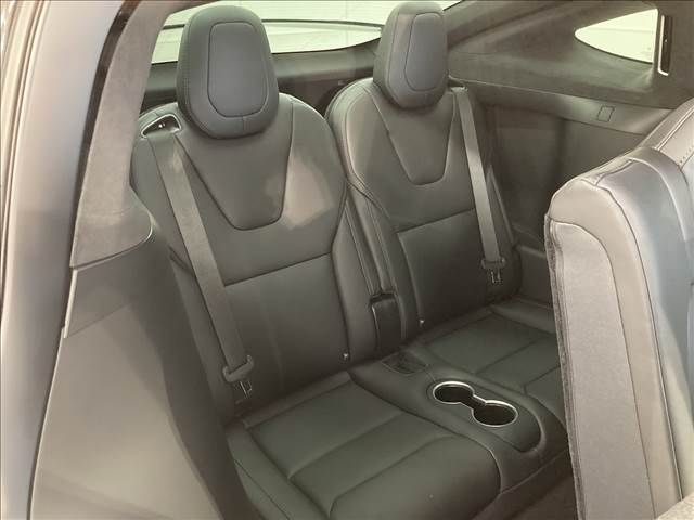 Tesla MODEL X 2018-01 12217-12