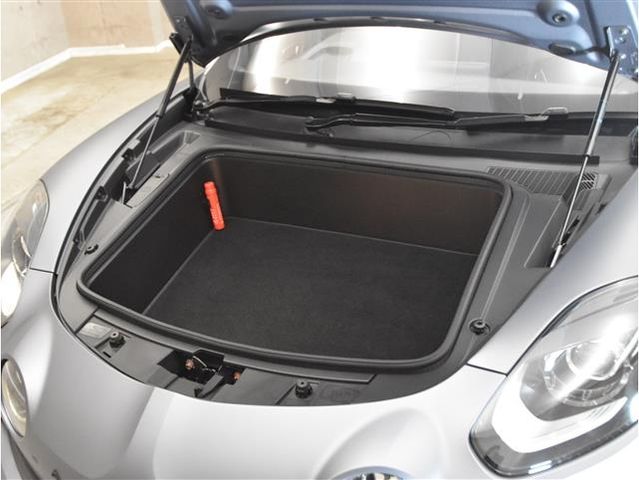 Renault ALPINE 2020-09 29121-27