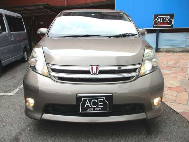 Toyota ISIS 2011-02 11675-4