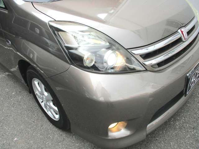 Toyota ISIS 2011-02 11675-13
