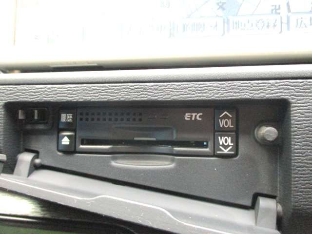 Toyota ISIS 2011-02 11675-19