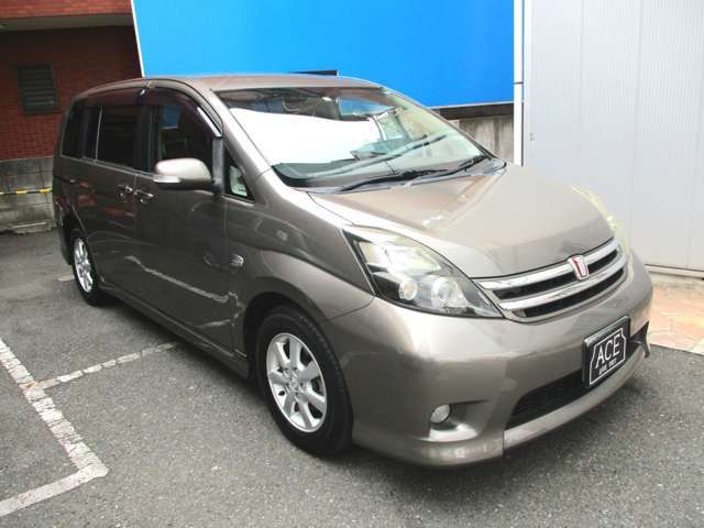 Toyota ISIS 2011-02 11675-5
