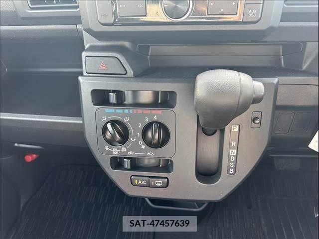 Toyota Pixis Mega 2021-01 310534-25