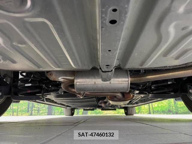 Toyota ESQUIRE 2020-04 229870-19