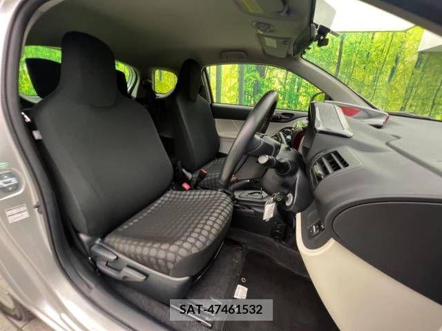 Toyota IQ 2010-10 256349-8