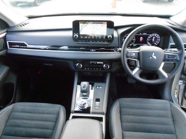Mitsubishi OUTLANDER PHEV 2021-12 278-11