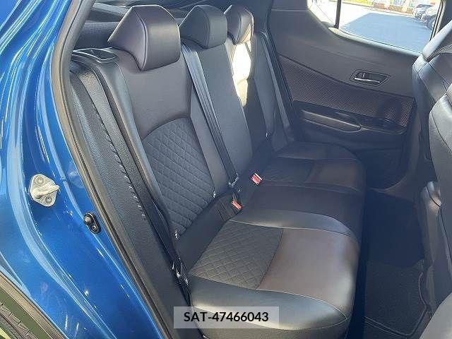 Toyota C-HR 2017-03 209890-9